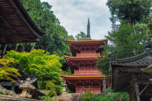 長命寺三重塔アップ画像