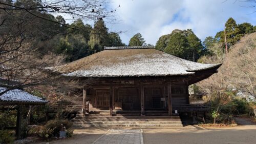 滋賀 湖南三山 長寿寺 雪の本堂