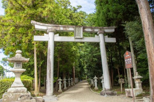 滋賀 竜王 苗村神社 鳥居 参道