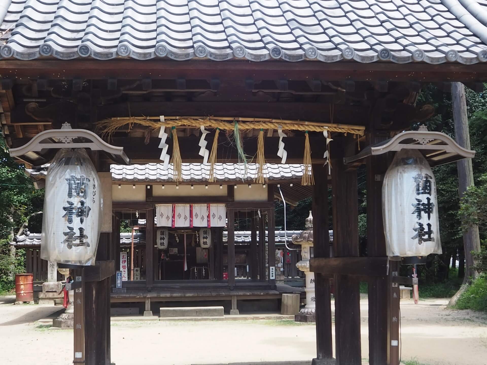 菌神社　山門画像