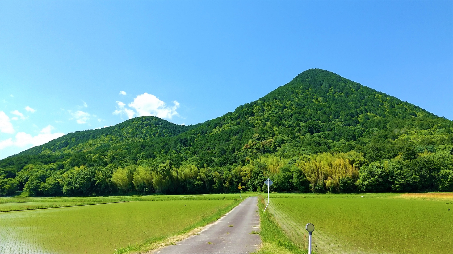 三上山　近江富士画像