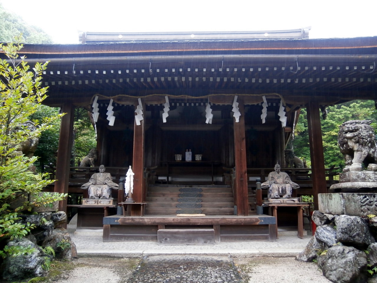 三尾神社　拝殿画像