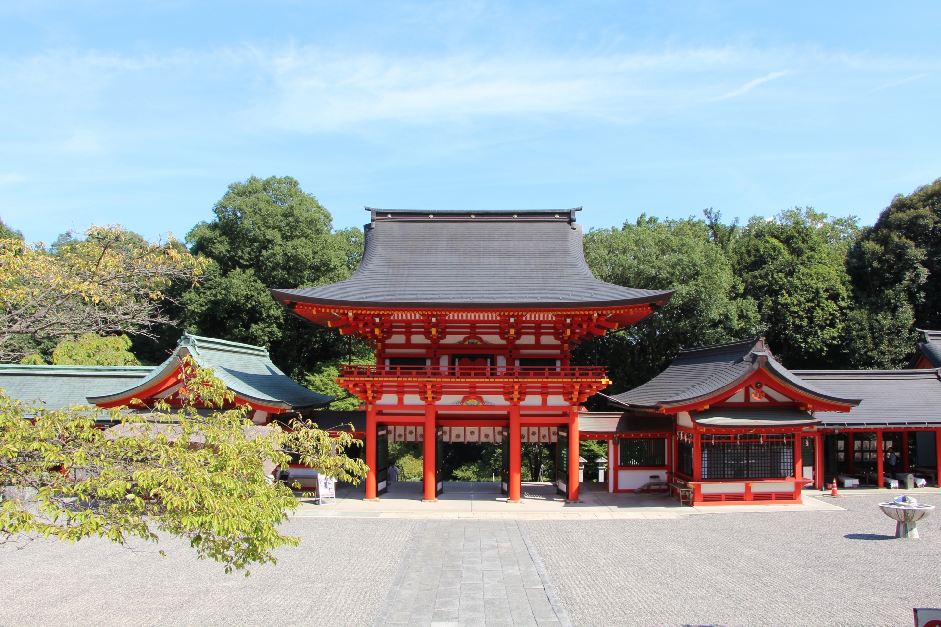 近江神宮　楼門画像