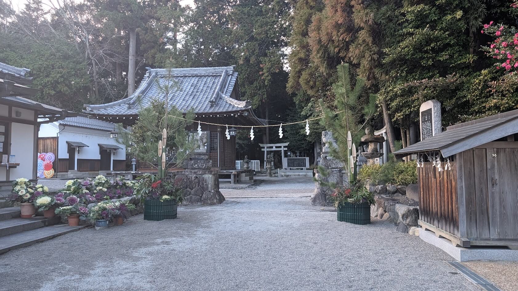 滋賀 湖南 立志神社 境内内全体