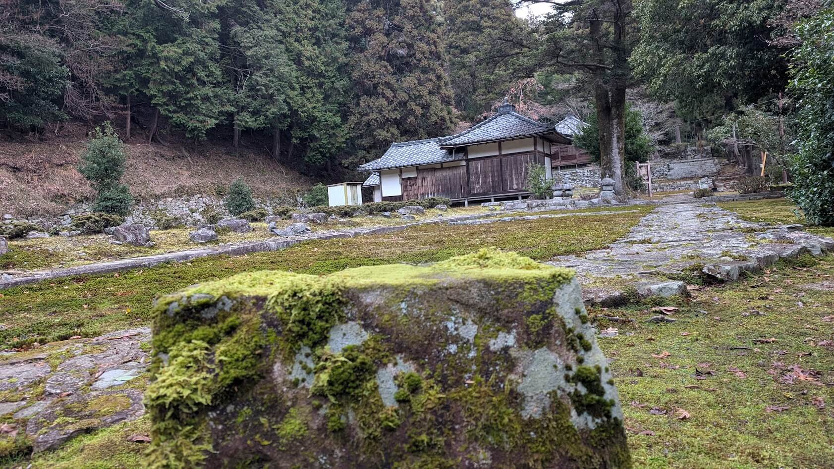 滋賀 大津 安楽律院 境内内 全体
