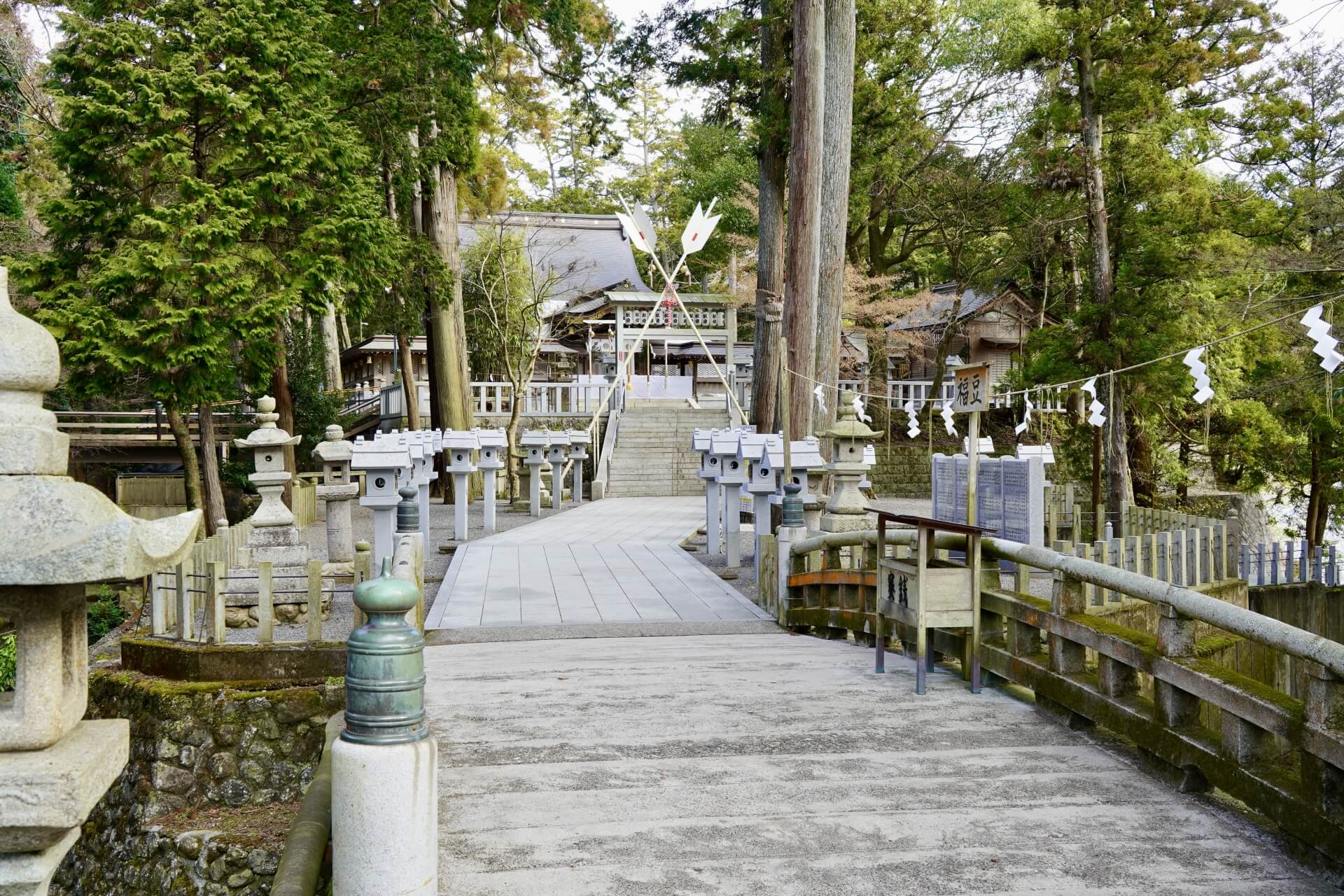 田村神社参道画像