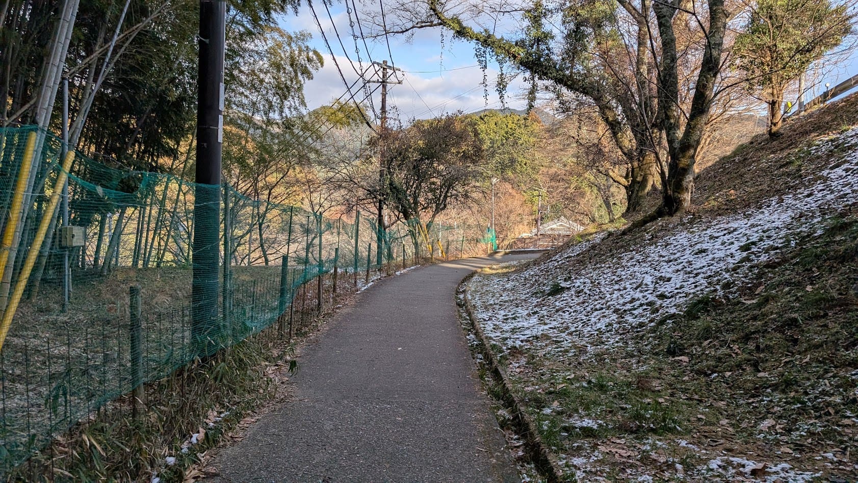 奈良 談山神社 無料駐車場からの道②