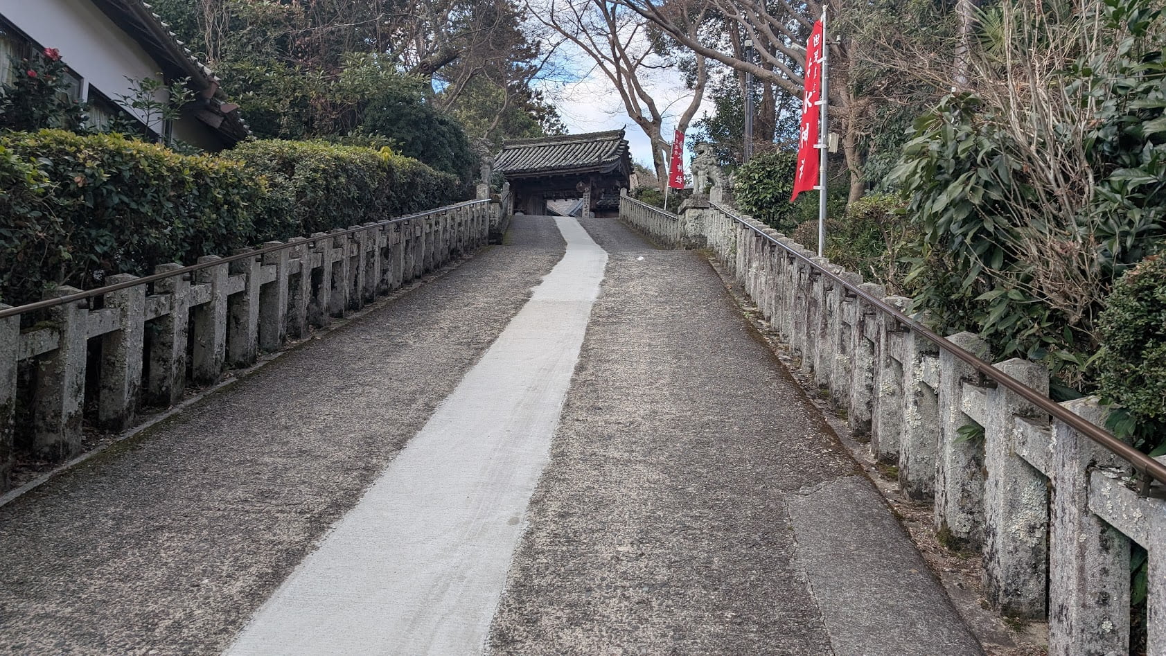 奈良 吉野 吉水神社 山門前の急坂