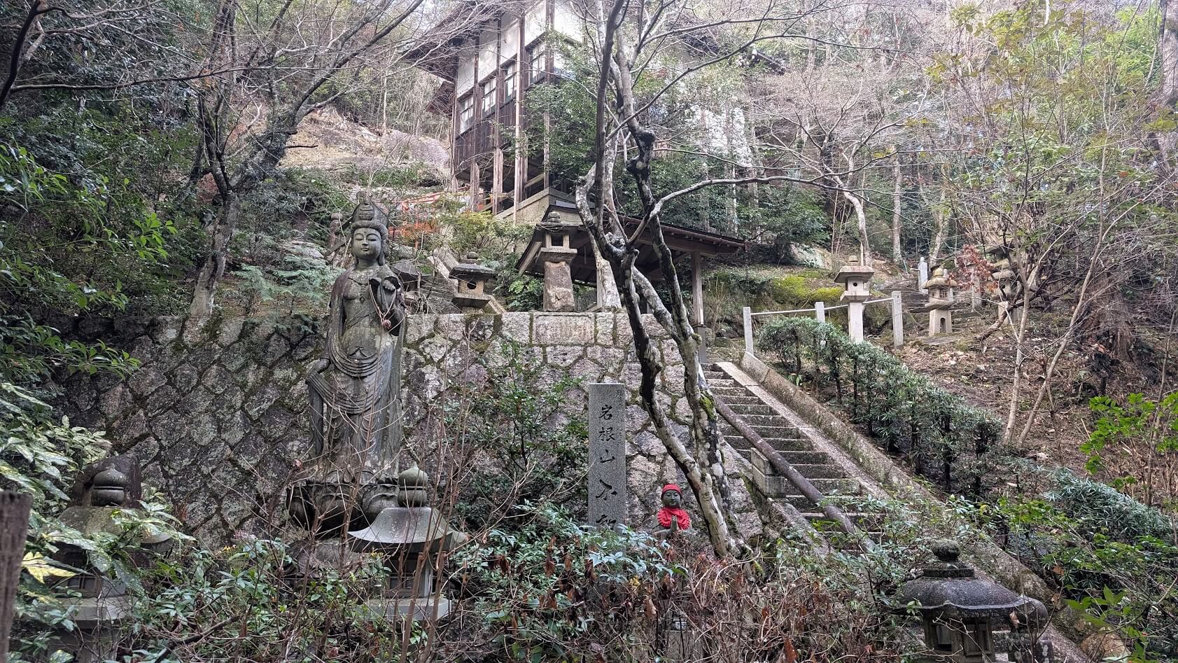 滋賀 湖南市 岩根山不動寺 全体