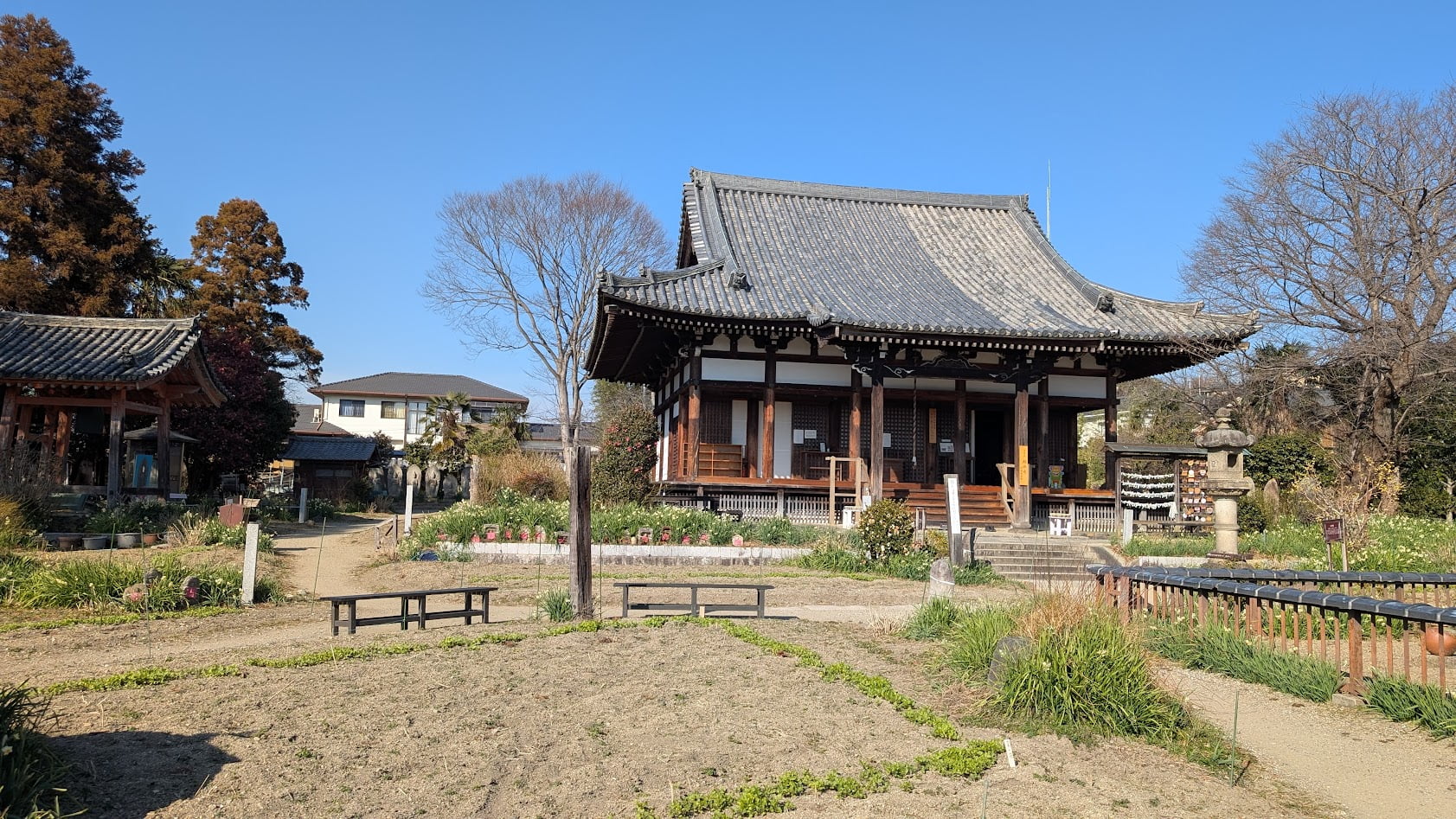 奈良 般若寺 本堂と境内内全体